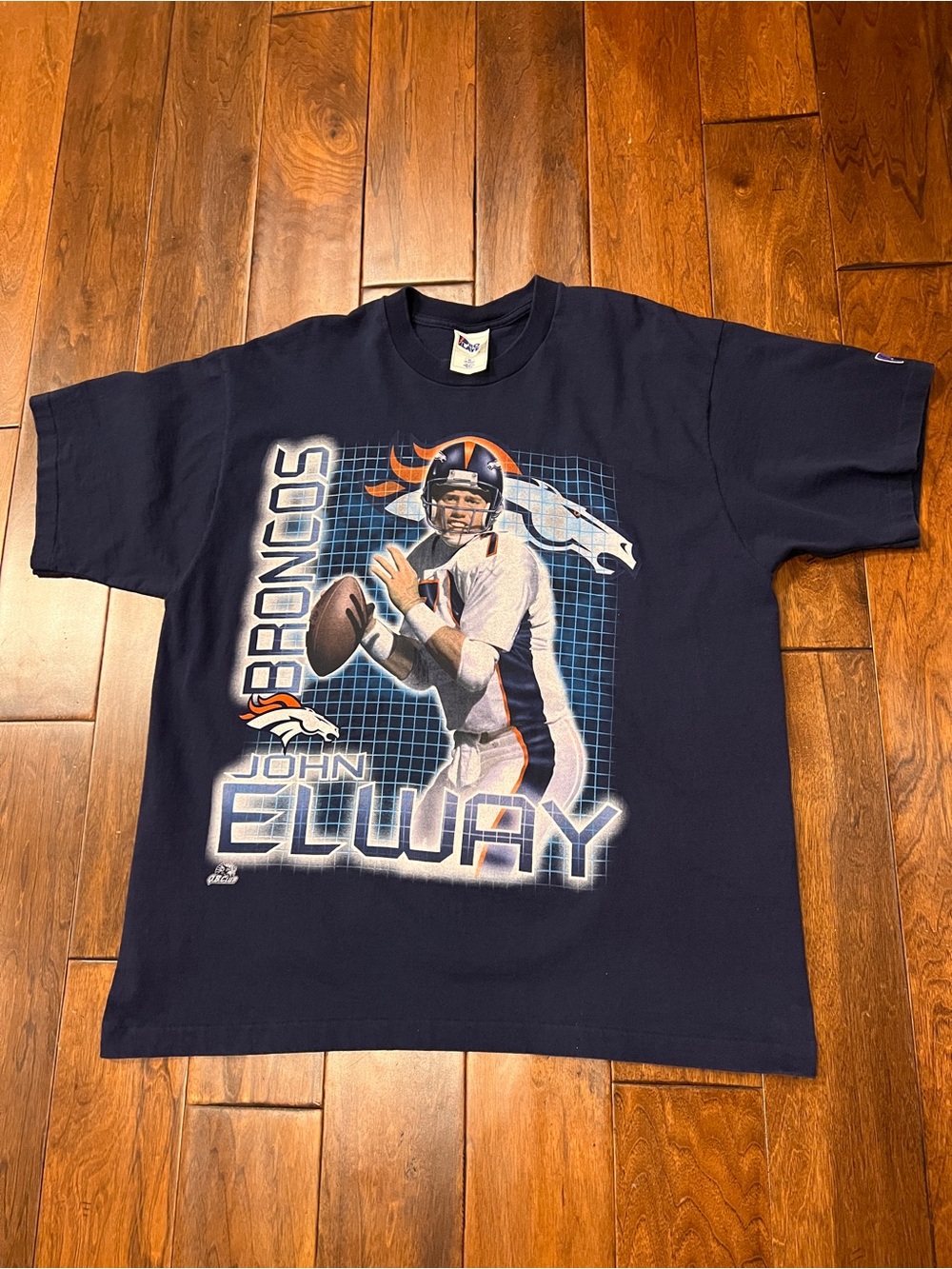 Pro Player vintage John Elway Broncos tshirt